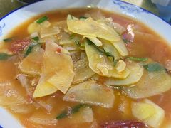 -醉美云南·云南菜主题餐厅(昆明站北京路双龙商场店)