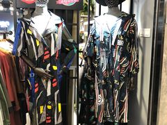 -广州白马服装市场