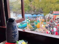 靠窗座位-豫园湖心亭茶楼