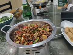 -湖南人家湘菜馆(镇江路店)