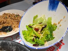 -肥肥虾庄·金牌油焖大虾(汉街SKP店)