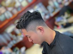 -尼特斯男士发型馆