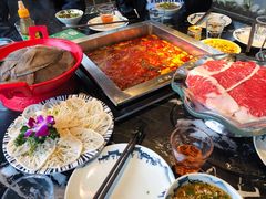 -二荆条·蜀鲜汇城市森林火锅