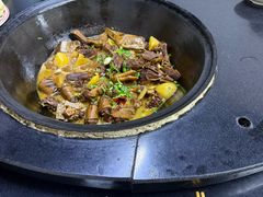 -高家小院铁锅炖大鹅(哈西高铁站店)