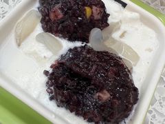 海底椰白雪黑糯米甜甜-满记甜品(南京虹悦城三店)