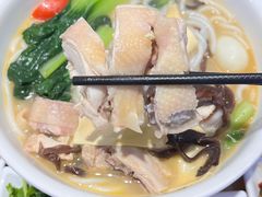 -蒙自源米线大王(花园城商场店)