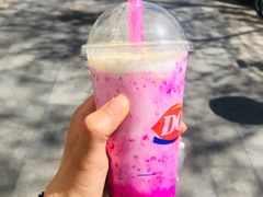 双杯火龙果蜜有料奶昔-Dariy Queen