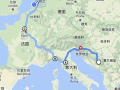 -霍尔果斯国门景区