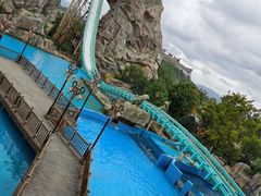 -七彩云南欢乐世界