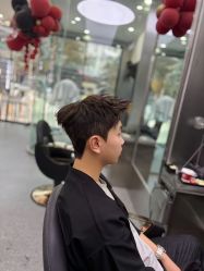 -MOVAN  HAIR莫凡匠人发型屋
