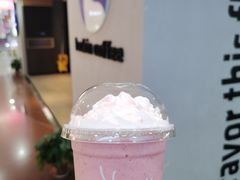 樱花莓莓酸奶-luckincoffee瑞幸咖啡(香港名店街店)