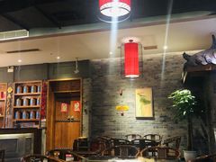 大堂-张大胡子鱼头火锅酒楼(长益路店)