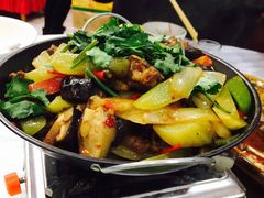 -乡土特色.冷锅鱼.牦牛肉汤锅