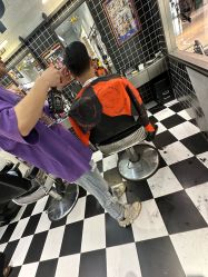 -Devilhands Barbershop男士理容店