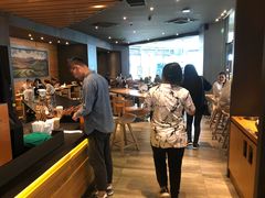 -星巴克臻选(周浦万达店)
