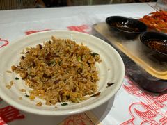 -肥肥虾庄·金牌油焖大虾(汉口城市广场店)