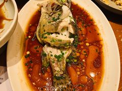 葱香三江野桂鱼-芳草地度假酒店·野炉中餐厅