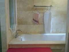 -思迈威健身(积玉桥万达店)