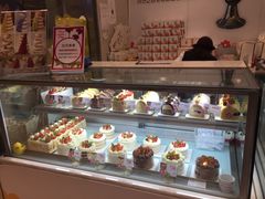-花花卷卷·鲜食蛋糕(静安久光百货店)
