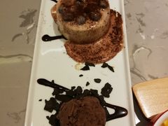 -必胜客(经开万达店)