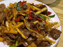 酸笋炒牛肉-牛八宝桂林米粉(八里庄店)