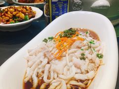 酸汤财鱼丝-刘胖子家常菜·蹄花焖藕(兴业店)