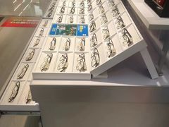 -LOHO眼镜店(青浦宝龙店)