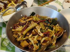 -渔语鱼酸菜鱼新川菜(来福士店)