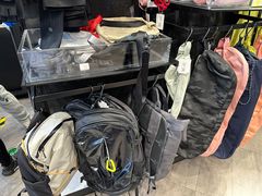 -lululemon(比斯特购物村店)
