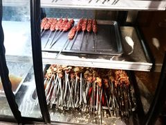 -烤肉小伙烤肉店