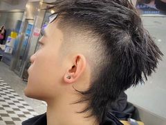 -鸿通城购物中心