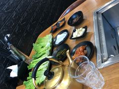 -肉甲韩国木炭烤肉(新壹街1店)