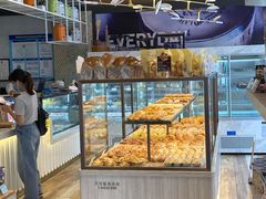 面包甜点陈列柜-天母蓝鸟烘焙·蛋糕·下午茶(时代城广场店)