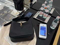 -SAINT LAURENT(海港城店)