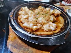 -东口码头·烧鸽子·鱼头泡饼·地方菜(金鹰悦城店)