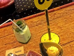 iphone_upload_pic-莓园冰淇淋店