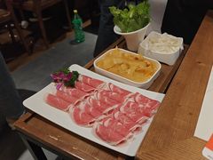 -盛源川香鱼火锅(西小区总店)