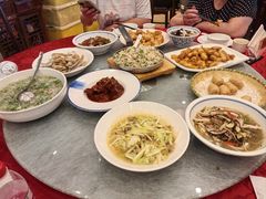 -侬佳蒸菜馆(听潮店)