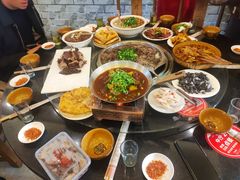 -周老三跷脚牛肉·全牛火锅(非遗传承店)