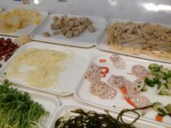 -盒马鲜生(红莲店)