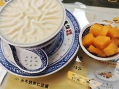 -广信牛奶甜品世家(台东店)