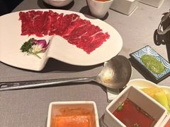 -左庭右院鲜牛肉火锅黑金店(陆家嘴中心店)