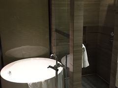 -珠海棕泉水疗酒店(拱北口岸高铁站店)