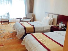 -兴芮温泉度假区