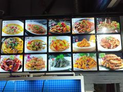 -小于烧烤海鲜·皖南明档土菜(丰庄店)