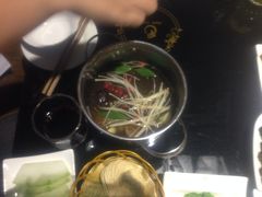 -唯爱KTV聚会餐厅(仙林东城汇店)