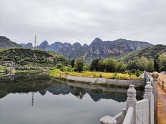 -百里峡七彩艺术小镇