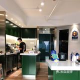 很方便~店里小哥哥很耐心得讲解每一杯咖啡的制作知识