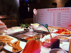 -海底捞火锅鲜切牛肉主题店(长寿路店)