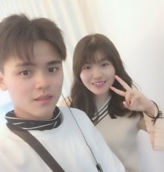 -BTR发型定制潮沙龙店